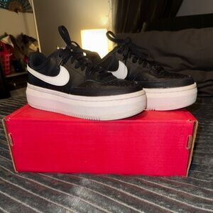 Nike Court Vision Alta platform Sneakers sz 8